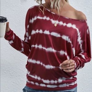 Cute maroon and white top